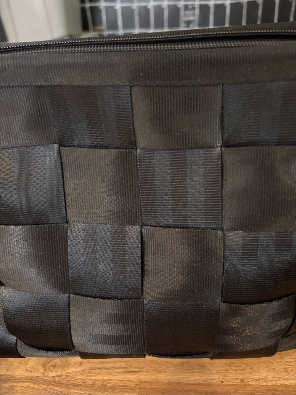 Harvey’s Black Woven Messenger Bag Hard to Find Great Condition. - Picture 3 of 10